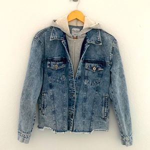 love tree denim jean jacket coat hoodie. SUPER CUTE! SEXY! COMFY & WARM ❤️